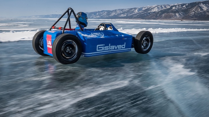 Электромобиль с приводом московского производства установил на льду Байкала рекорд