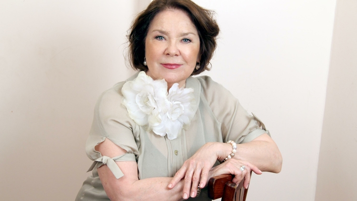 Это не богадельня: Друзья Ларисы Голубкиной опровергли слухи, что дочь Мария упекла её в больницу