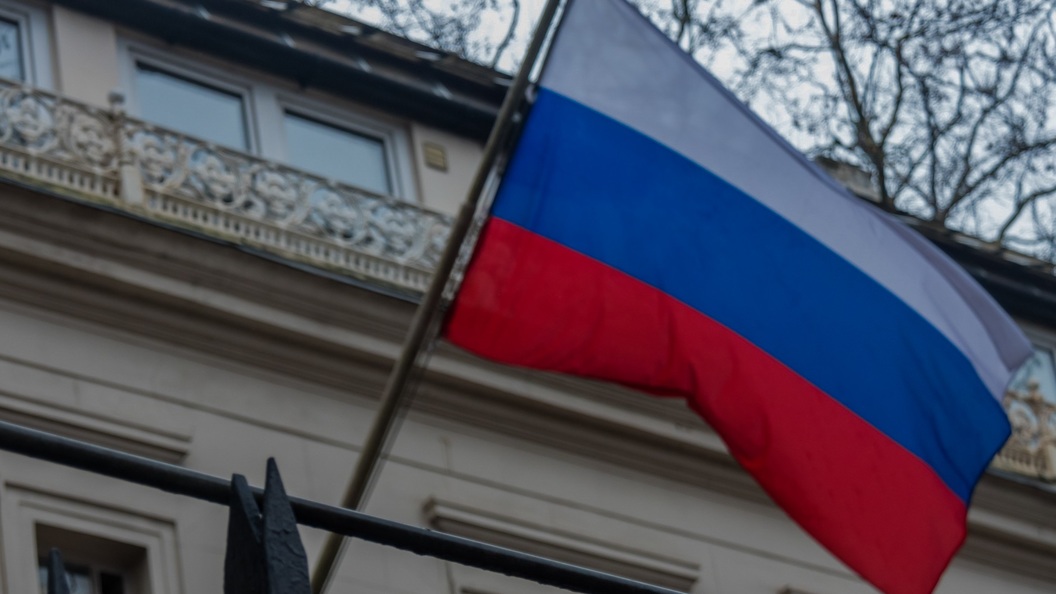 Здесь нечего ловить: Рэпер Face призвал поклонников валить из России Здесь нечего ловить: Рэпер Face призвал поклонников валить из России