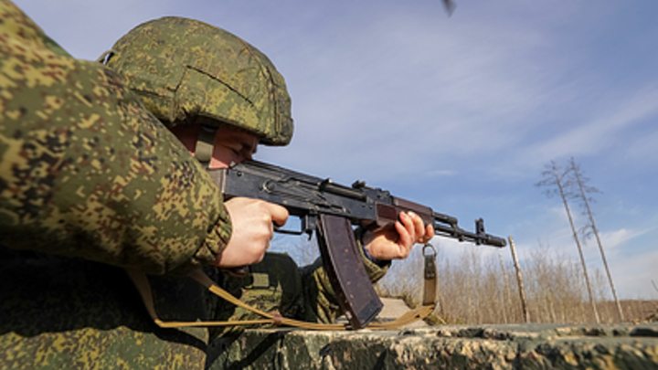 Группировка “Центр” ВС России взяла в плен украинских боевиков на Сватовском направлении
