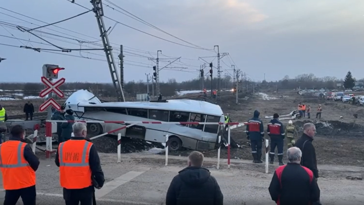 Диспетчер переезда, где произошло ДТП с поездом и 7 погибшими, был пьян