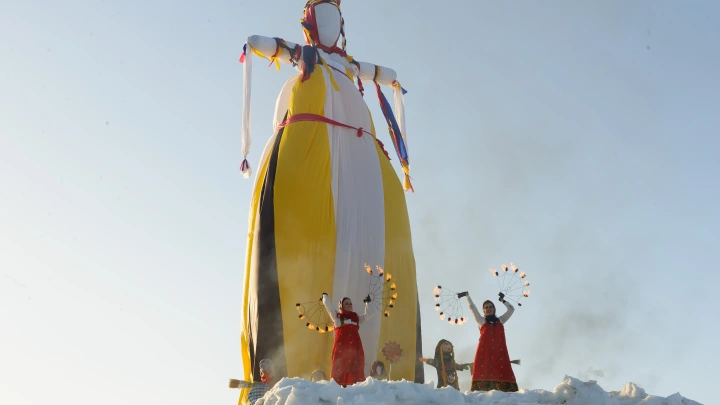 Зима в Москве: активные граждане выберут начинку для масленичных блинов