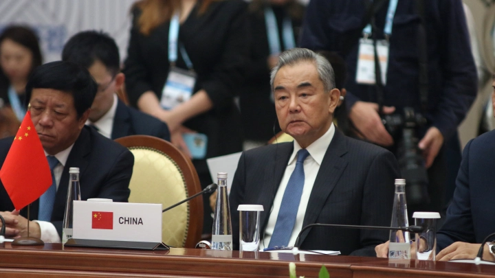 Китай слил Кремль: Овации в Киеве остановили за 4,5 минуты