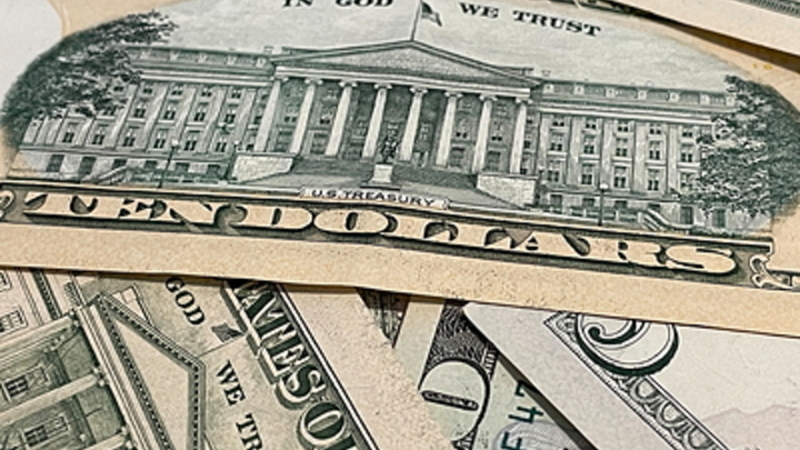 США взяли в долг у Китая, чтобы закупить оружие для Украины
