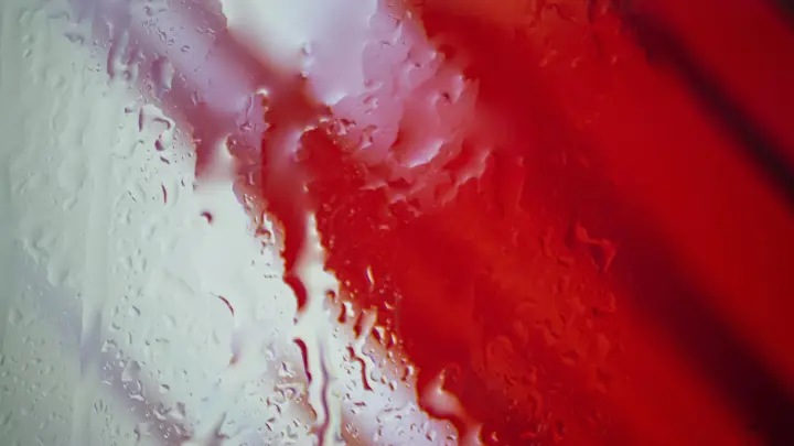 Кровавый дождь на Ближнем Востоке породил заявления о конце света