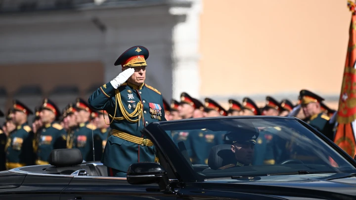 Путин освободил Салюкова от должности главкома Сухопутными войсками