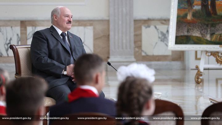 Эти годы были самые счастливые : Лукашенко рассказал о своём детстве