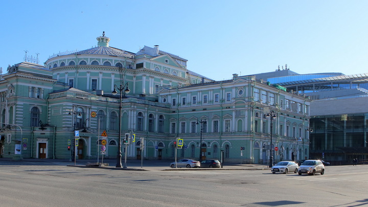 Звезду Мариинского театра перепутали с преступником и жёстко задержали в центре Петербурга