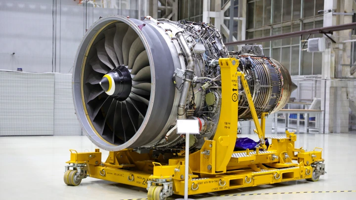 Самолёты SSJ-100 требуют доработки для установки двигателей ПД-8