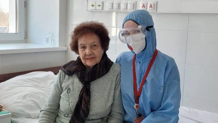 Подмосковные врачи спасли 96-летнюю бабушку с Covid-19