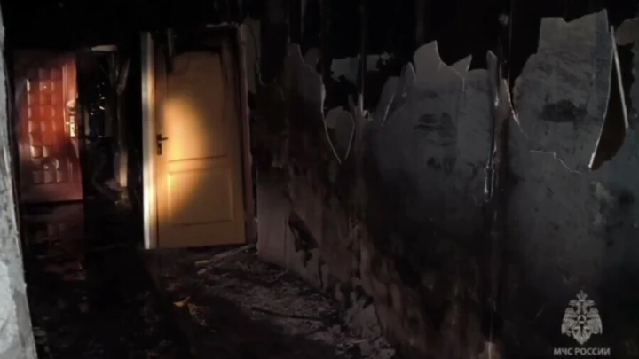 В Благовещенске сгорел незаконный хостел: погибли пять человек, владелец задержан