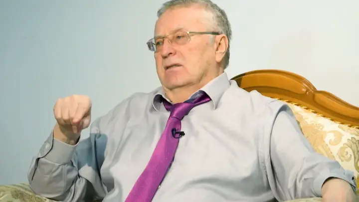 Жириновский: Они всё делают правильно, украинцы. Все удивились. Но после паузы стало понятно