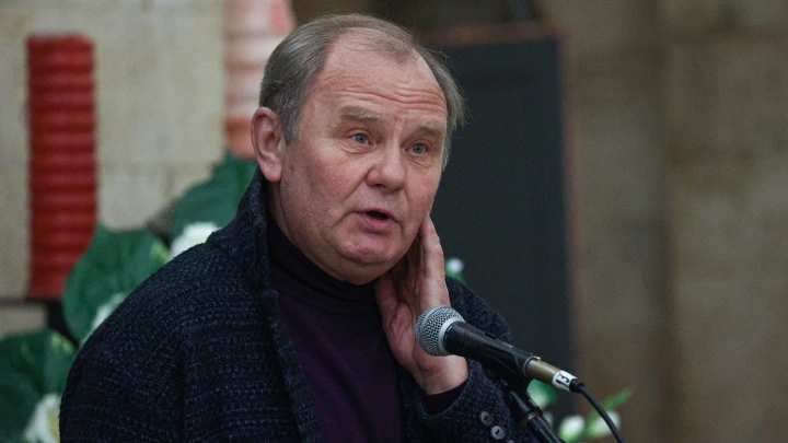 В Москве неизвестные угнали самокат у актёра Театра Вахтангова Васькова