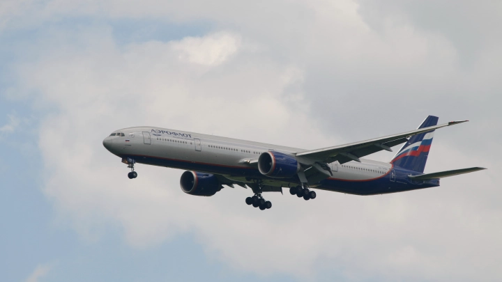 У самолёта Nordwind не сработали тормоза при посадке в Таджикистане