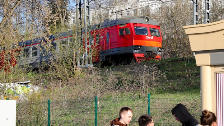 Под Москвой попал под поезд телекомментатор Александр Гришин