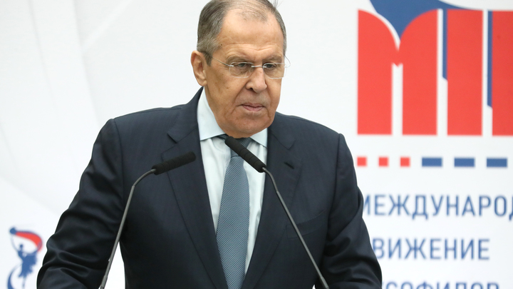 Лавров: США игнорируют ограниченный статус для полетов у побережья Черного моря