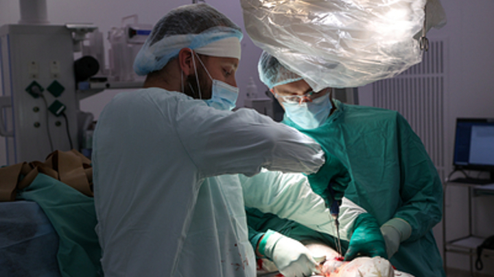 Русские врачи провели сложную операцию украинцу, попавшему в плен в Клещеевке