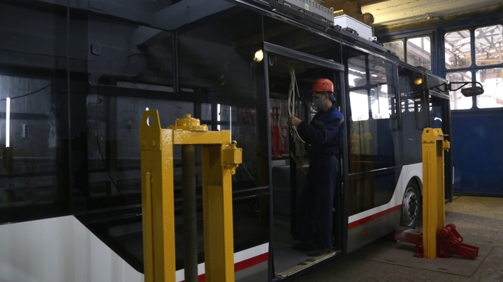 Первый собранный в Краснодаре троллейбус выпустят к 13 апреля