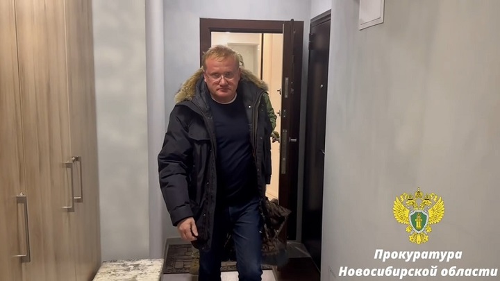 Главу СпецТрансСтроя и его зама задержали в Новосибирске