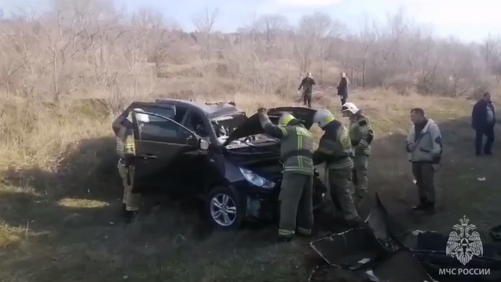 Три ребёнка погибли при столкновении поезда и машины в Ставропольском крае