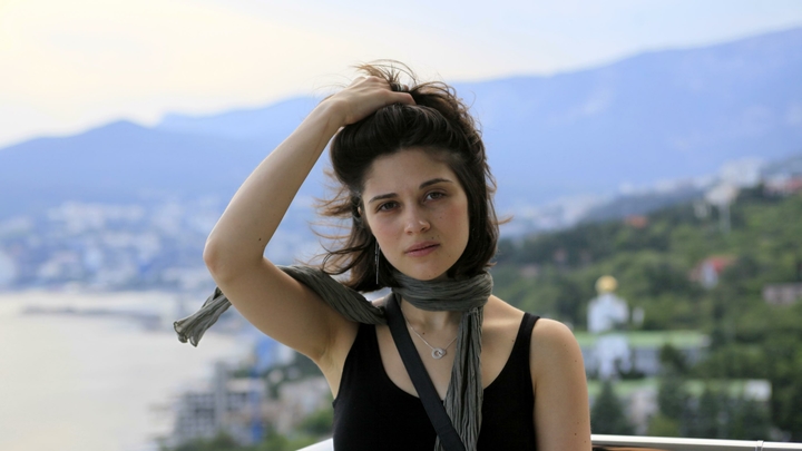 Simple Russian girl. Женя Любич честно высказалась о своём возрасте