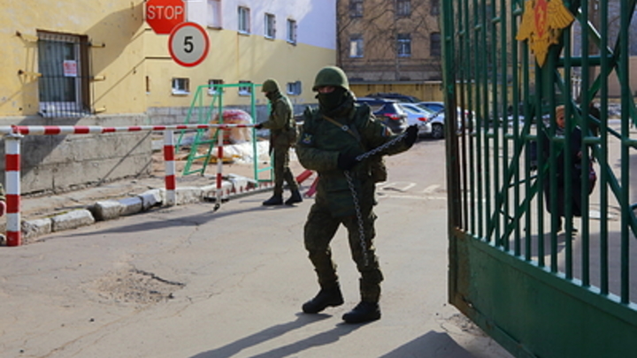 Голый польский наркоман попытался штурмом взять белорусскую границу