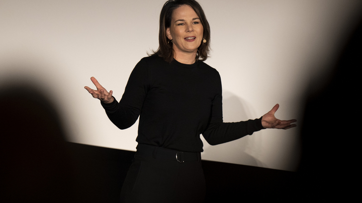 Война против России - ошибка: Бербок отреклась от своих слов