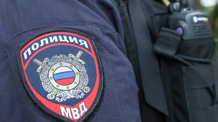 Чемпион России по хоккею бегал с клюшкой по центру Москвы и онанировал
