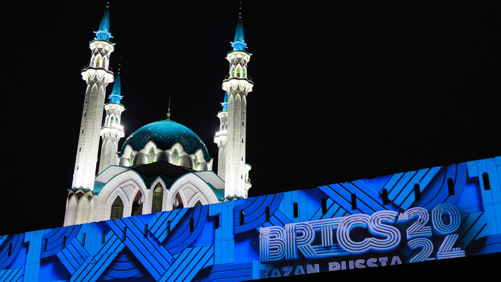 Путин и Си Цзиньпин: Что решили на БРИКС и как выглядели переговоры шёпотом