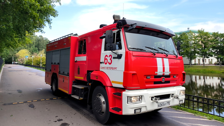 Из-за пожара в ТЦ Перми эвакуировали 170 человек