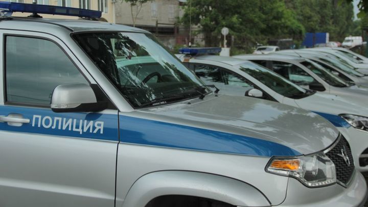 Полиция ищет свидетелей аварии на трассе в Яблоновском: кто-то сбил двоих детей