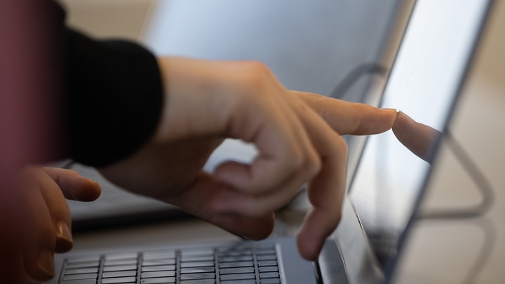 Снимают могилы бойцов и пересылают врагу: Русские потрясены новой подлостью