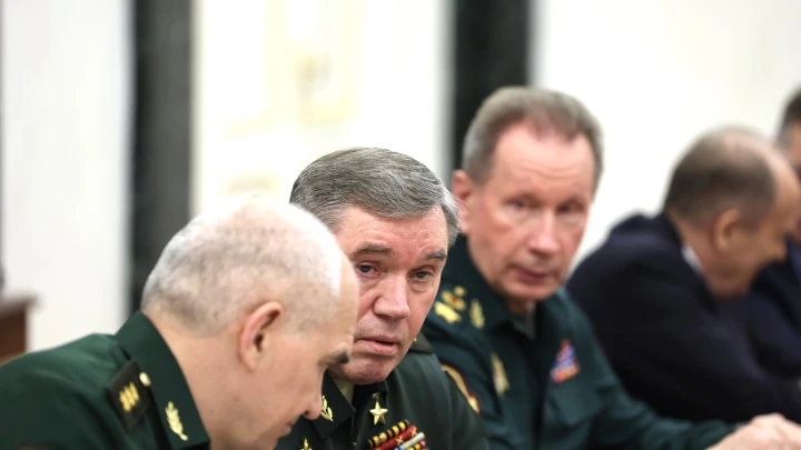 Сенсация в докладе Герасимова. Военкор Котенок разоблачил фантазии из докладов Верховному