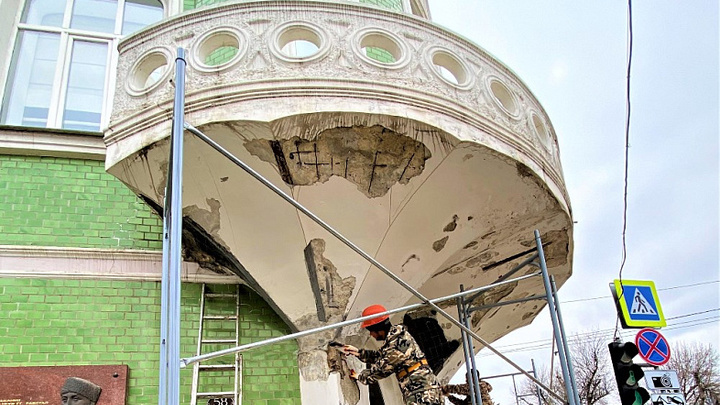 В Краснодаре до конца мая отремонтируют фасад бывшей гостиницы Централь