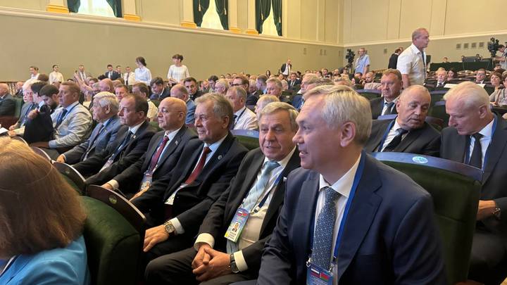 Губернатор Андрей Травников возглавил новосибирскую делегацию в Республике Беларусь