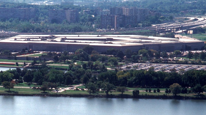 Пентагон переоценил стоимость отправленной Киеву американской техники – Reuters