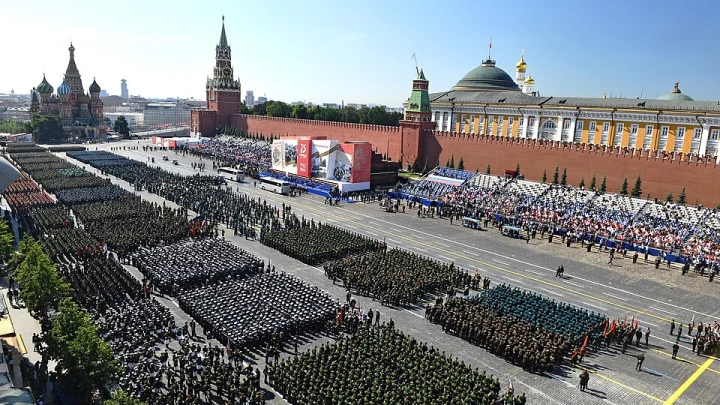 Как пройдёт Парад Победы в Москве 9 мая 2026 года: без тяжёлой техники, но с самолётами