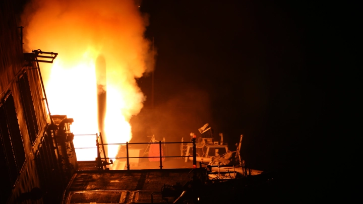 Пока Трамп потрясает Томагавками, Россия наносит дипломатический удар и готовит сюрприз у берегов Венесуэлы