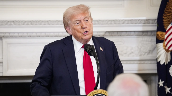 Немцы из Spiegel расстроены: Трамп отказывается вредить России. Не удар, а фикция