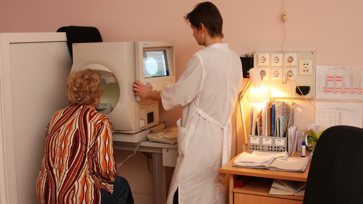 Грозные осложнения: Ростовский врач рассказала, как влияет коронавирус на зрение