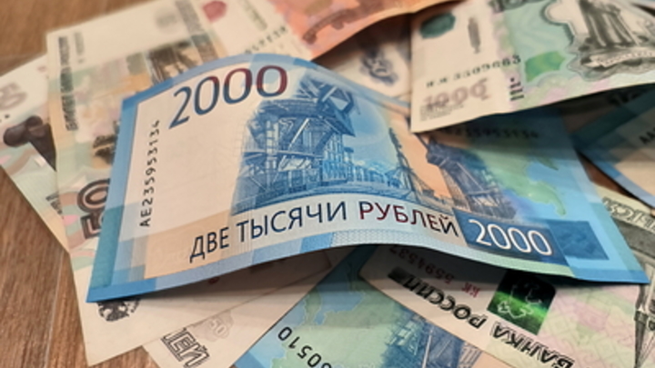 В Белоруссии произошло резкое падение курса доллара и внезапный рост курса российского рубля