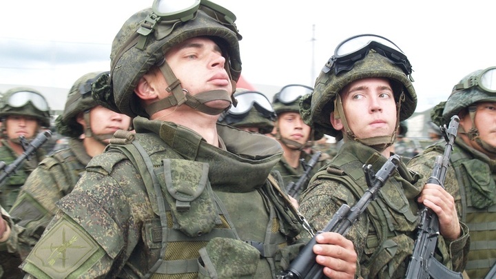 Военные подразделения с Урала и Дальнего Востока экстренно перебрасывают в Ростовскую область