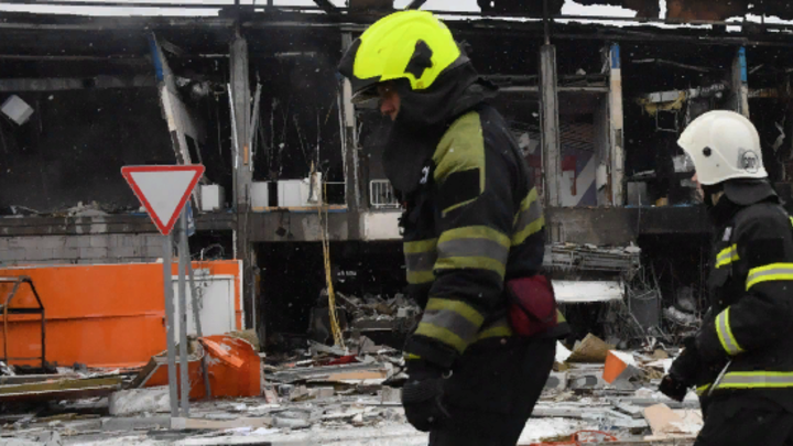 В Италии вспыхнуло одно из крупнейших химпроизводств Европы