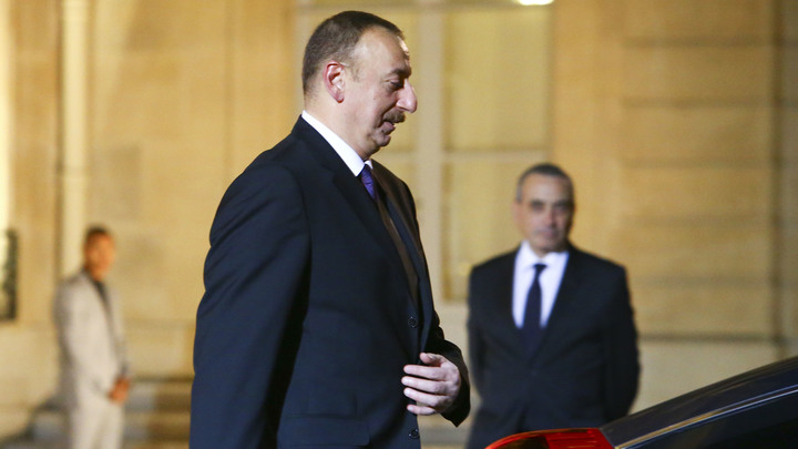Азербайджан заявил о завершении карабахского конфликта: Алиев задумался о мире