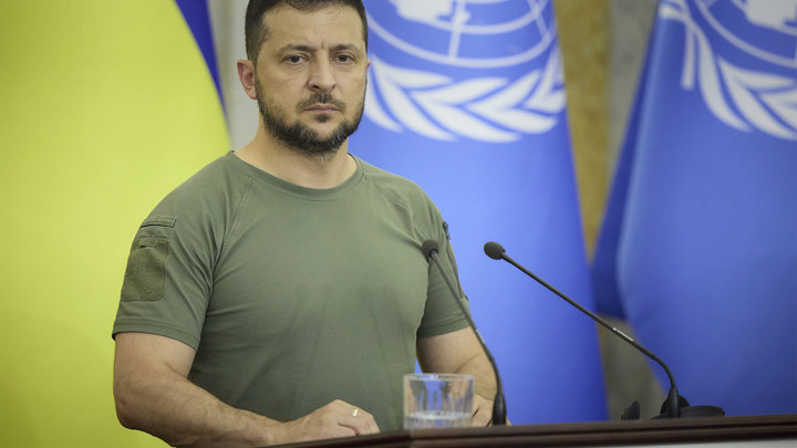 Зеленского попросили изменить алфавит: Украинскую мову хотят перевести на латиницу