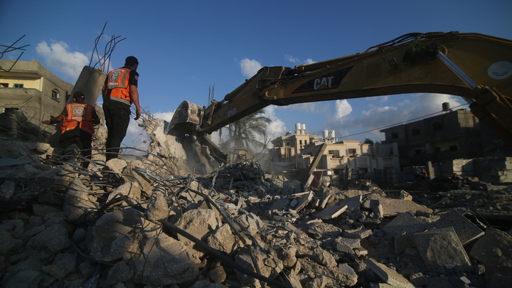 Разрушительный удар по больнице в Газе попал на видео