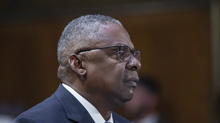 Эксперт оценил визит главы Пентагона в Киев