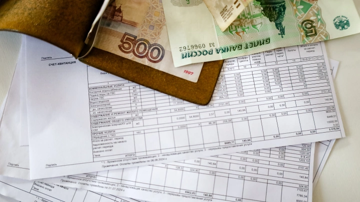 Обвиняемый в коррупции экс-кадровик Минобороны Кузнецов задолжал за ЖКХ
