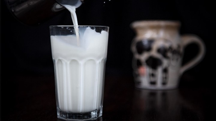 Русских поят опасным молоком - Роскачество