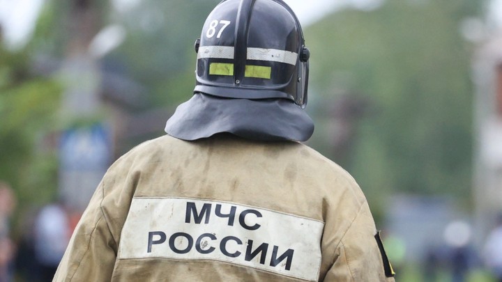 Сотрудник МЧС пострадал во время тушения жилого дома в Красногорске